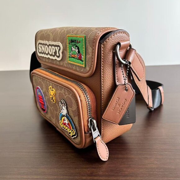 Coach men's Sullivan crossbody bag.Size: 22*20*6cm - Picture 3 of 9